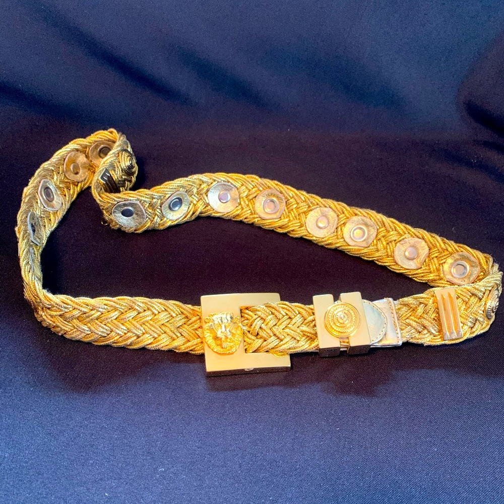 Lion Head Gold Toned Belt